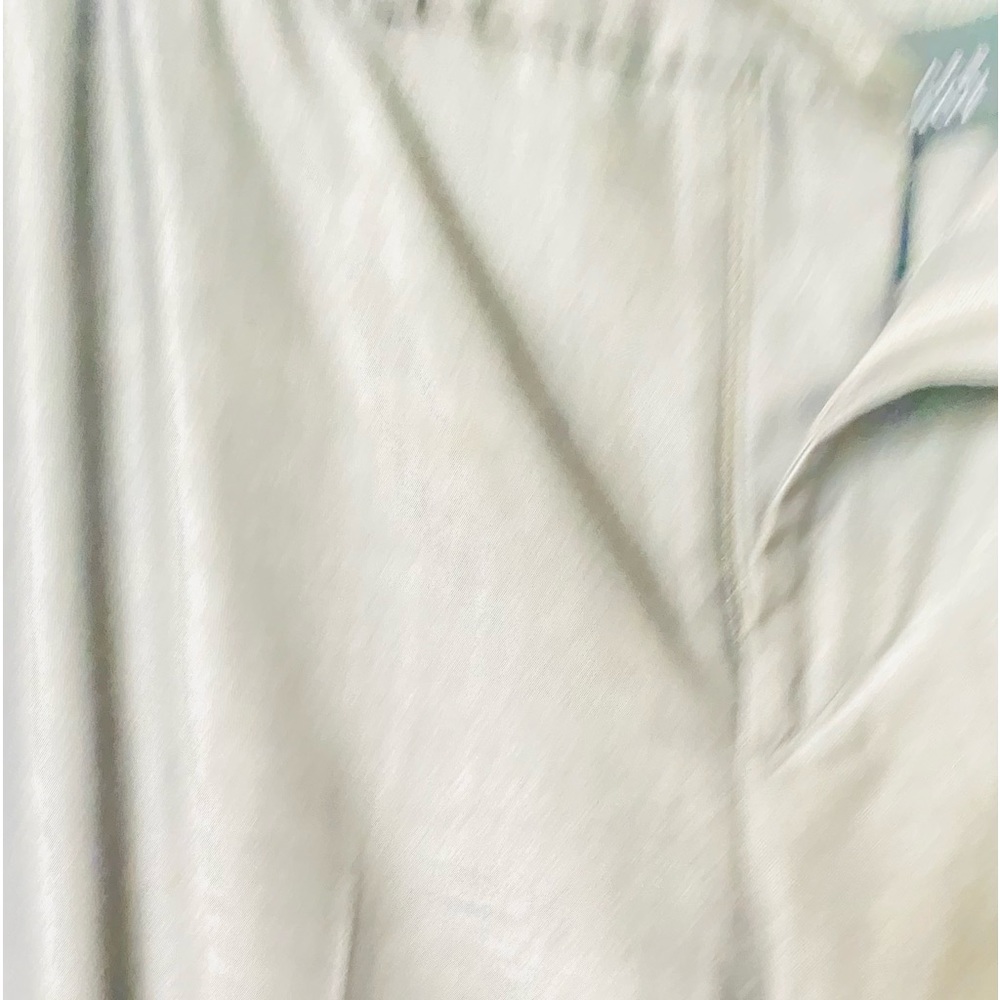 Dana Buckman crème colored slacks